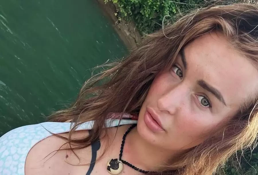 Šikulka! Netrvalo ani měsíc a Daisy Lee se v Ekvádoru zamilovala. Takhle vypadá její milý