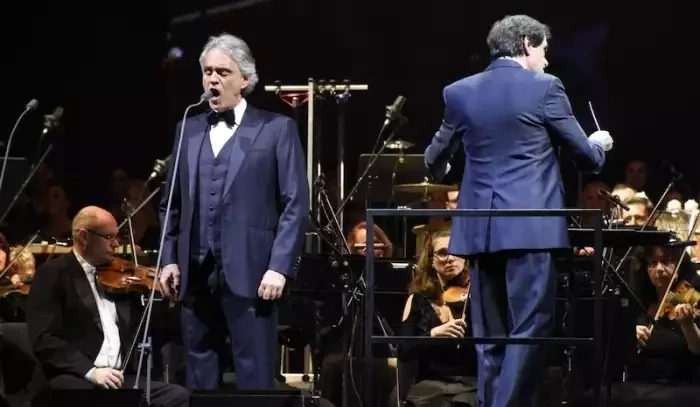 Andrea Bocelli zářil v Praze! Ve vyprodané O2 areně si zaslouženě vychutnal nekonečný potlesk