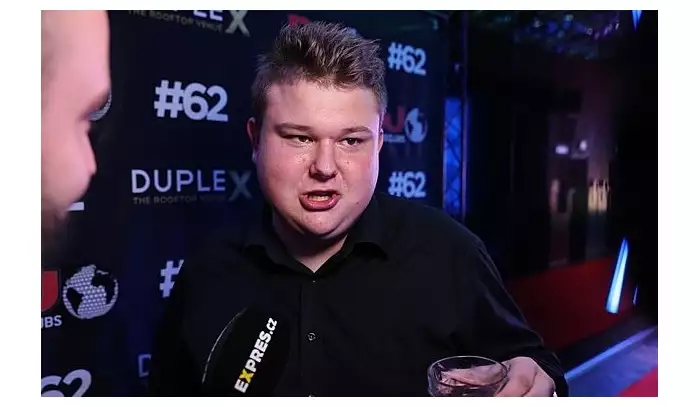 Tadeáš Veselý a jeho pád: Policie, podezřelé chování a znepokojivé záběry