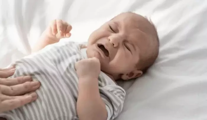 VIDEO: Pro sledovanost všechno! Ruský influencer hodil dvouměsíční miminko do sněhu